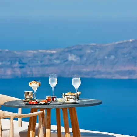 Gold - Small Luxury Of The World 4*