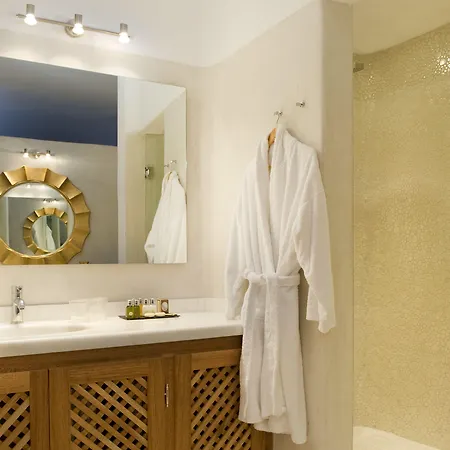 Gold - Small Luxury Of The World Hotel 4*