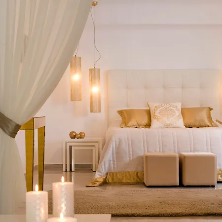 Gold - Small Luxury Of The World 4*