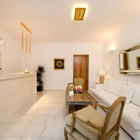 Gold - Small Luxury Of The World 4*