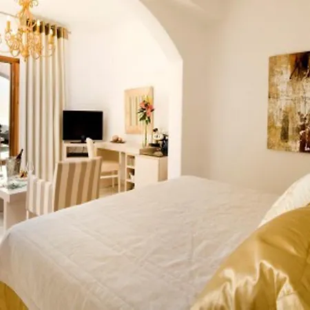 Gold - Small Luxury Of The World Imerovigli (Santorini)