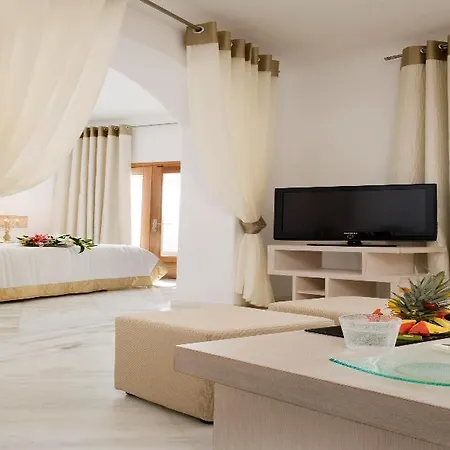 Gold - Small Luxury Of The World Hotel 4*