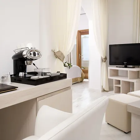 Gold - Small Luxury Of The World 4*