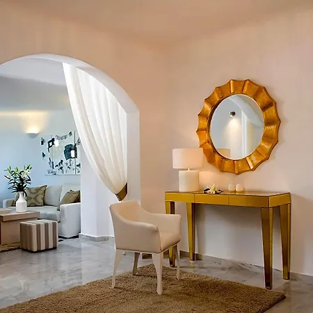 Gold - Small Luxury Of The World 4*