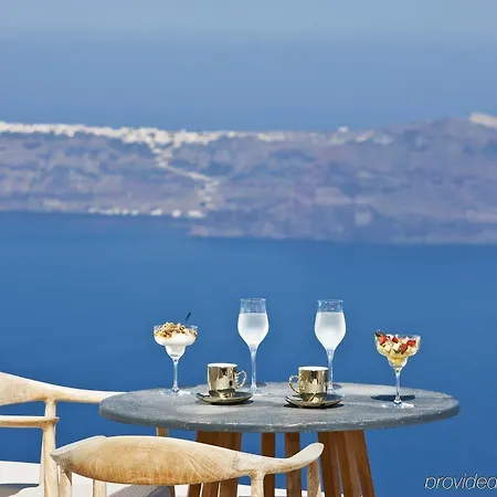 Gold - Small Luxury Of The World 4*