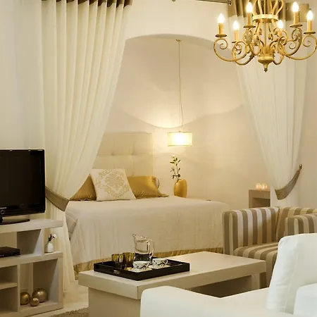 Gold - Small Luxury Of The World Hotel 4*