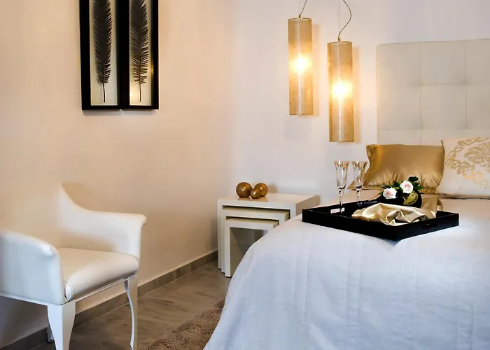 Hotell Gold - Small Luxury Of The World Imerovigli (Santorini)