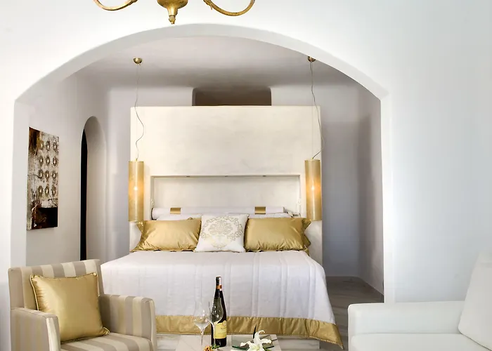 Gold - Small Luxury Of The World 4*