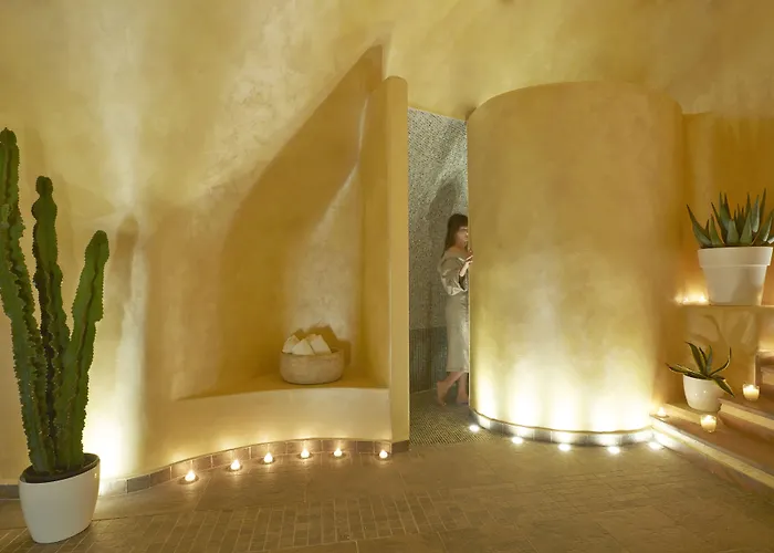 Gold - Small Luxury Of The World Hotel 4*