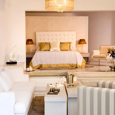 Gold - Small Luxury Of The World Отель 4*