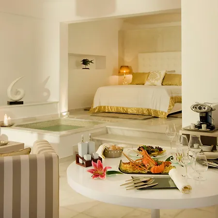 Отель Gold - Small Luxury Of The World 4*