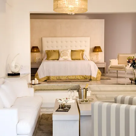 Gold - Small Luxury Of The World מלון 4*