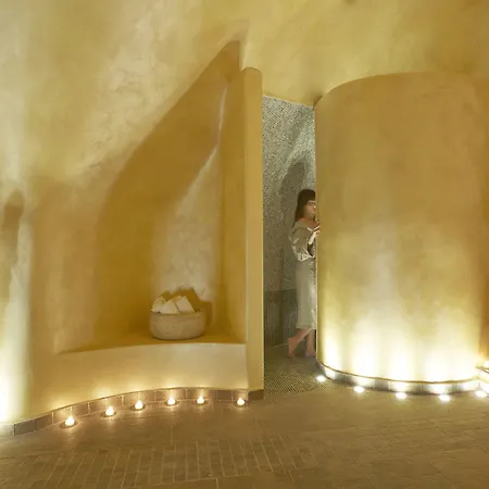 Gold - Small Luxury Of The World Hotel 4*