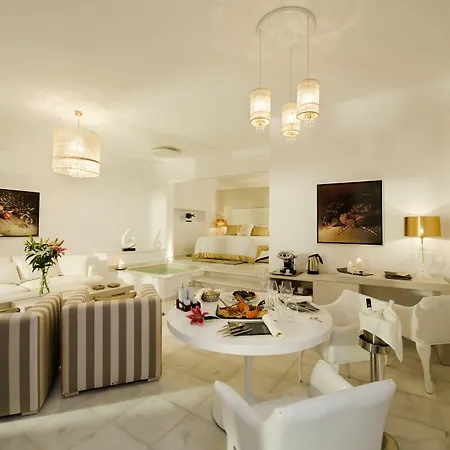 Gold - Small Luxury Of The World 4*