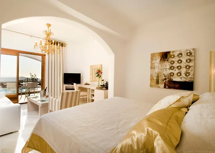 Gold - Small Luxury Of The World 4* Imerovigli (Santorini)
